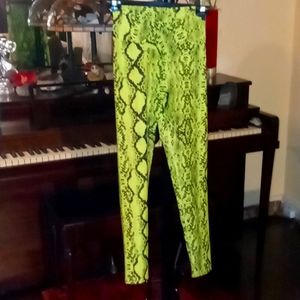 Beach Riot Cara Legging in Neon Yellow Snake